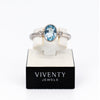 Ring mit 1 Blautopas & 2 Zirkonia